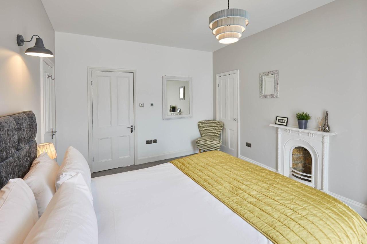 Host & Stay - One Mulgrave Place ويتبي المظهر الخارجي الصورة